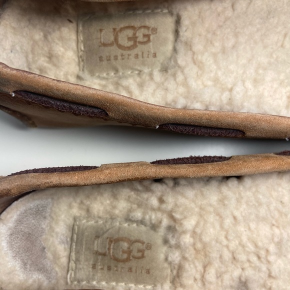 Ugg Australia Moccasins Loafers Slip size 6 women - Picture 7 of 8